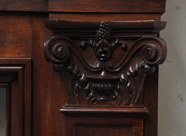 新文艺复兴时期胡桃木雕刻壁炉 木制家具